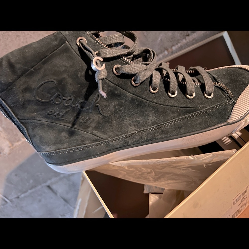 Coach suede navy blue size 11 w